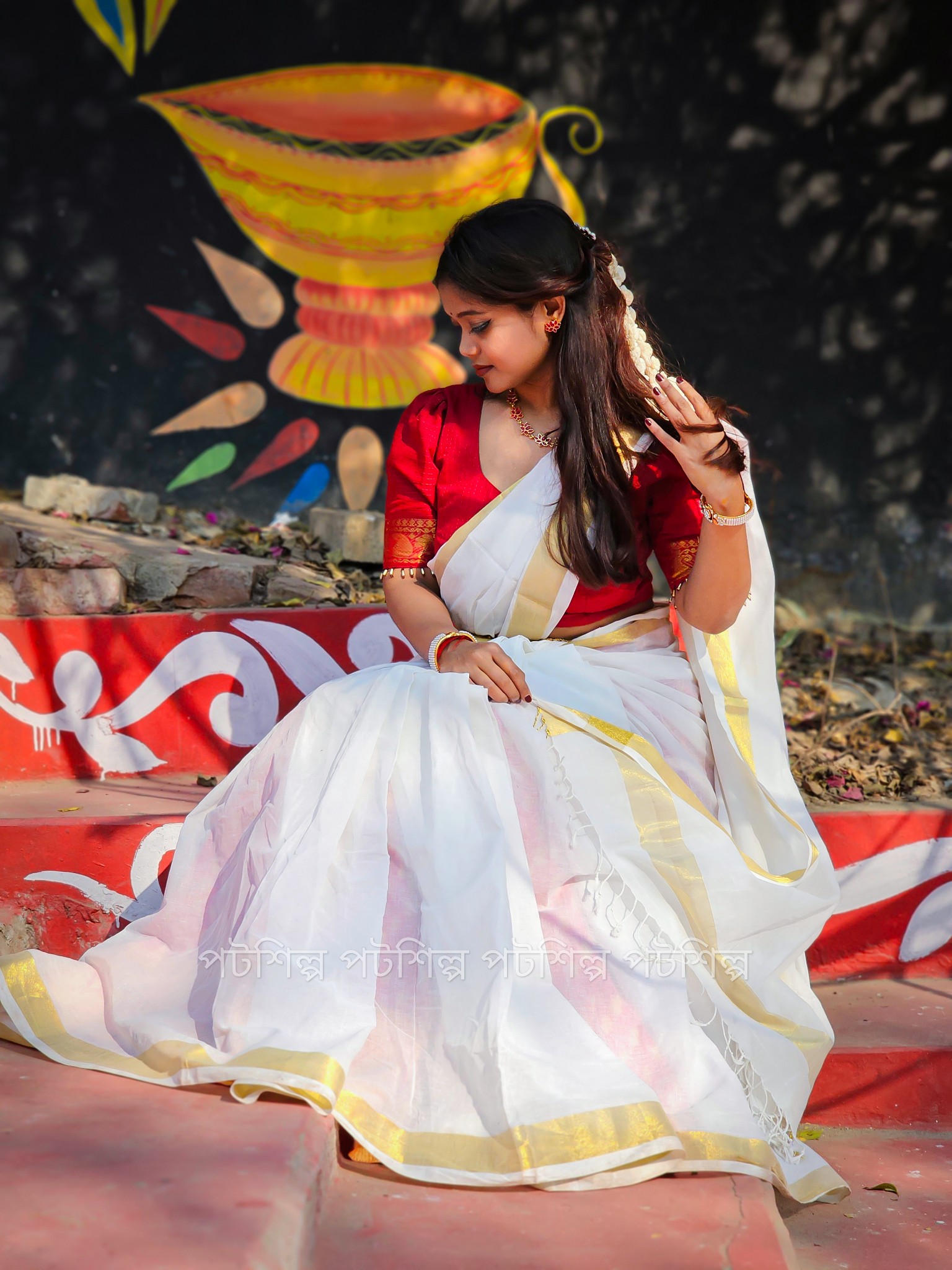 মোহিনী মোহিনী