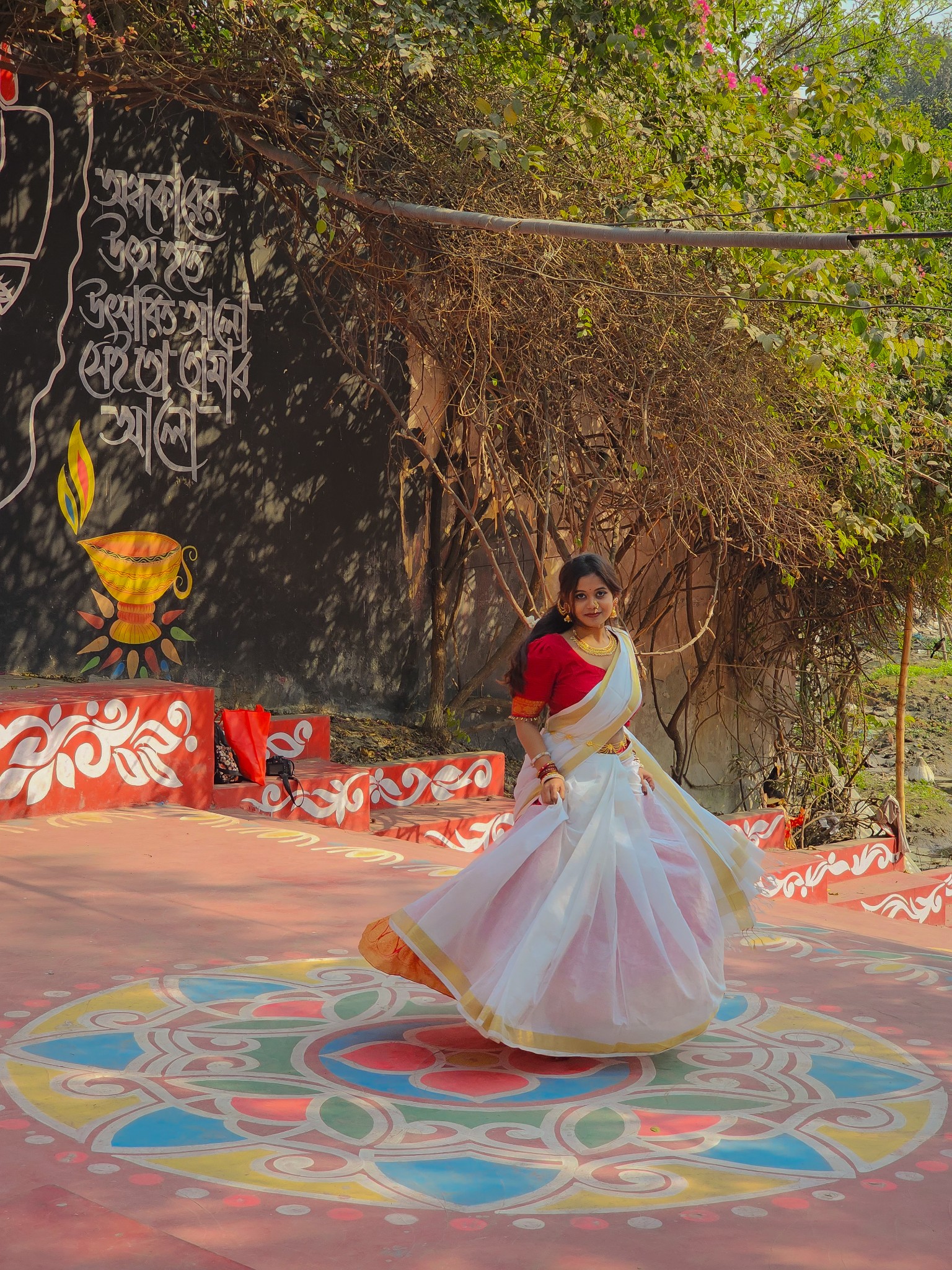 মোহিনী মোহিনী